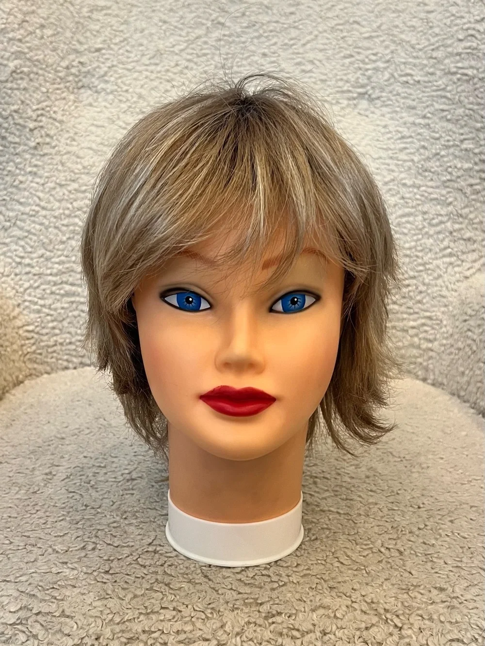 Honey Blonde with Highlights Mix Noriko Collection Wig